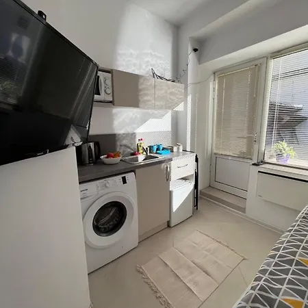 My Place 1 וארנה